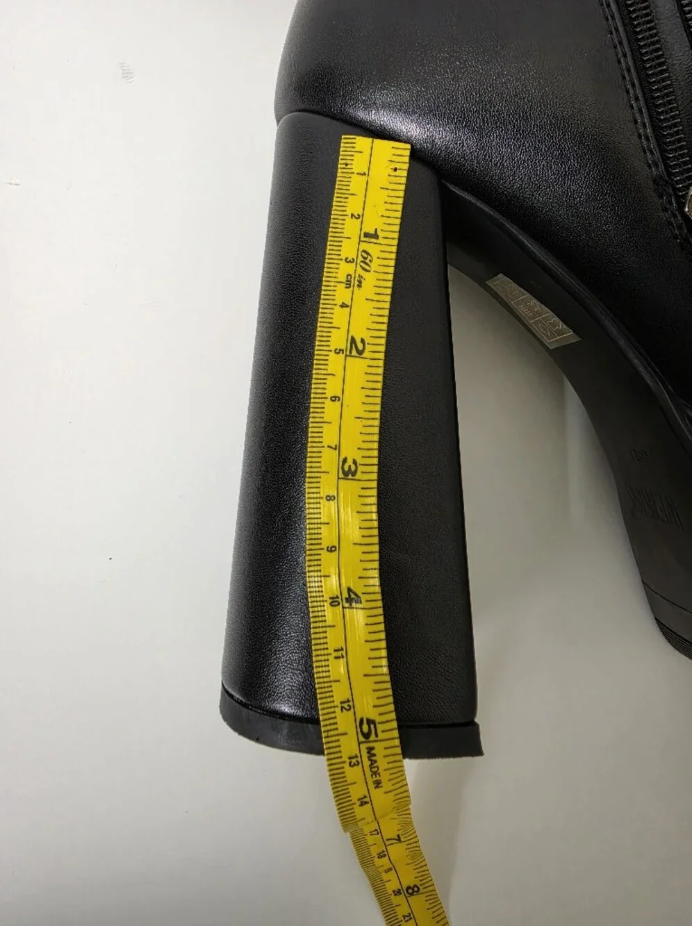 Wetkiss Women's Platform Boots Size 7 Black
